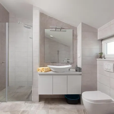 Apartment Penthouse Galic