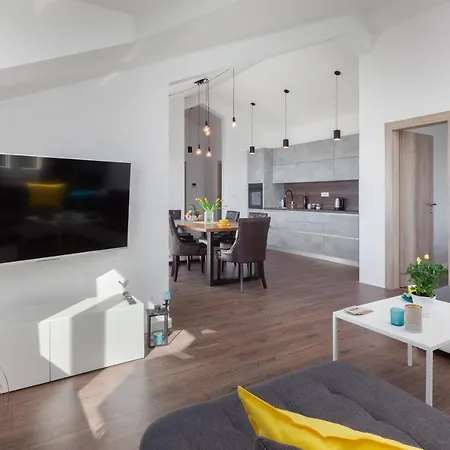 Penthouse Galic Apartment *