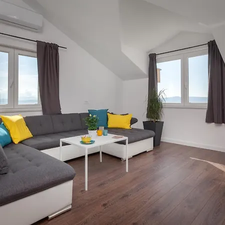 Apartamento Penthouse Galic
