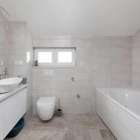 Penthouse Galic *